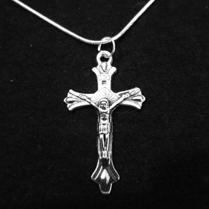 Crucifix Charm 20" .925 Sterling Siver Nec…